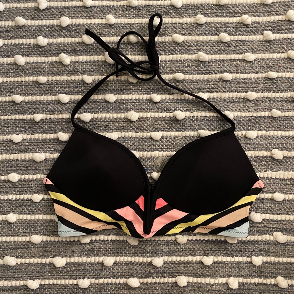 VS Pink bathing suit top